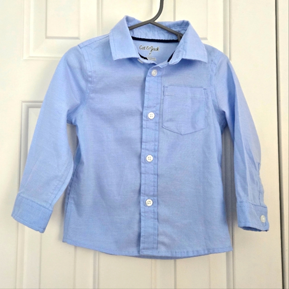 Cat & Jack Light Blue Button-Up Shirt - 2T